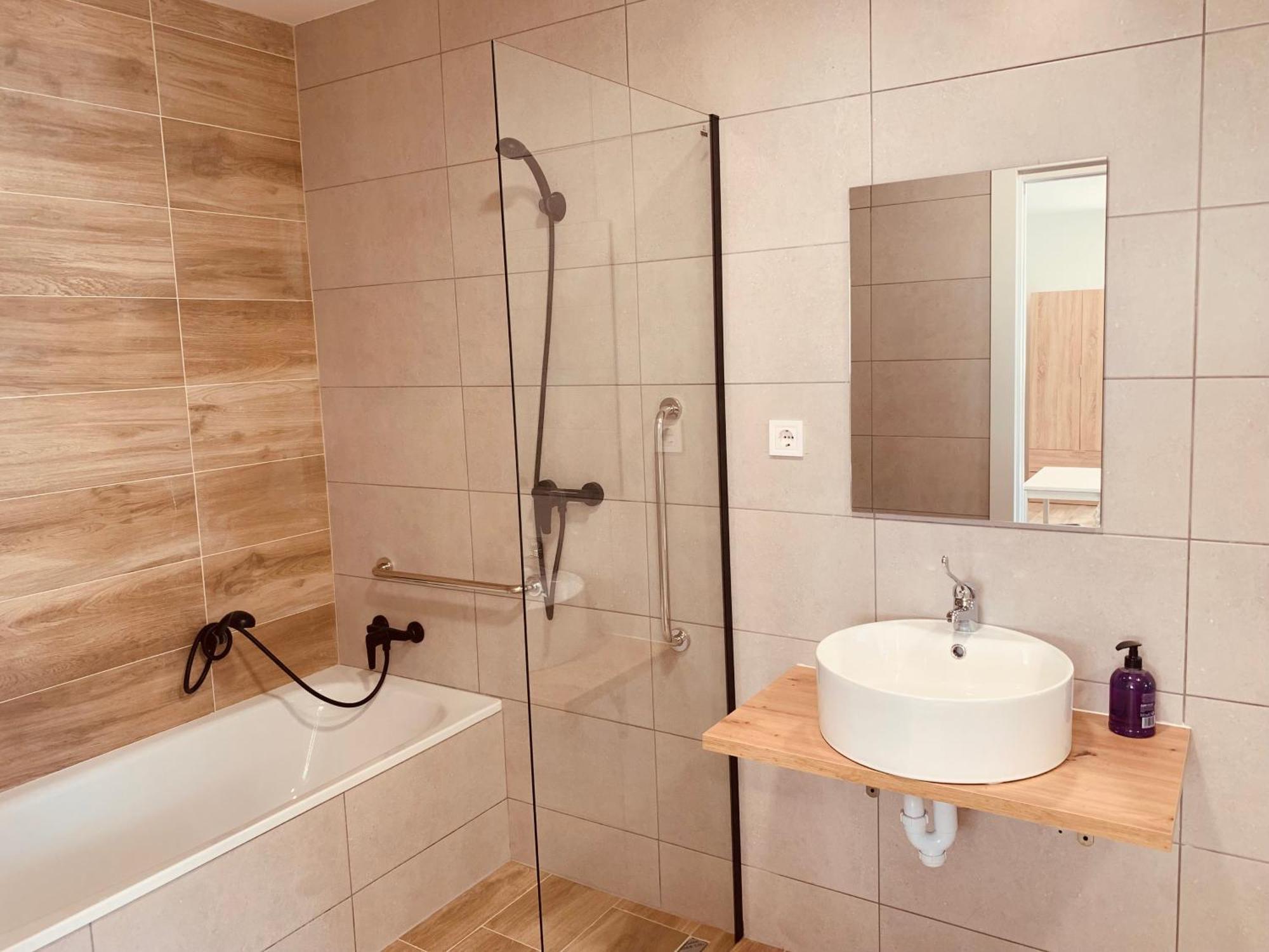 Lurgorri Apartamentos By Gernihost เกร์นีกา อี ลูโน ภายนอก รูปภาพ
